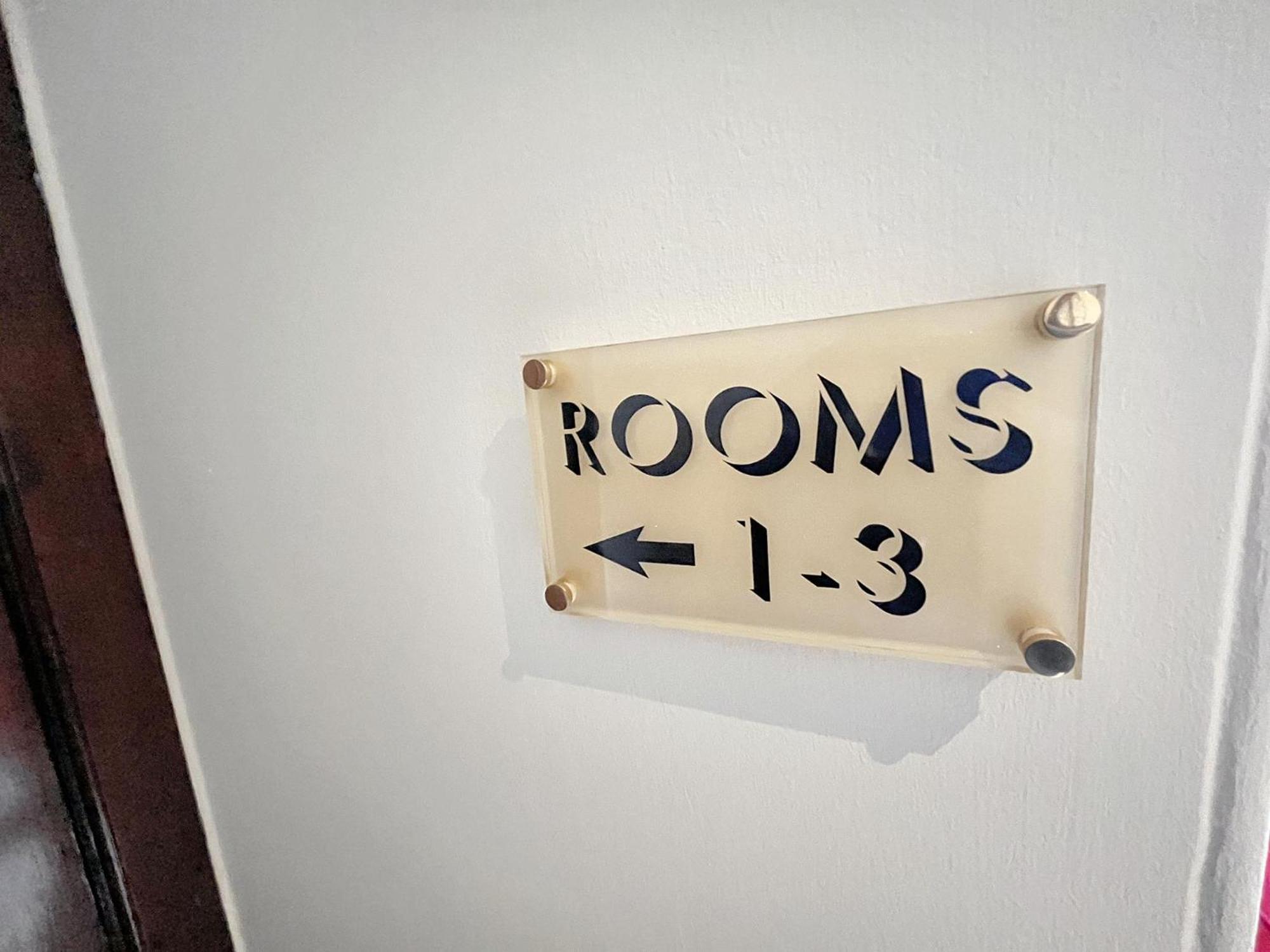 Grey Harlings Rooms Angus Esterno foto